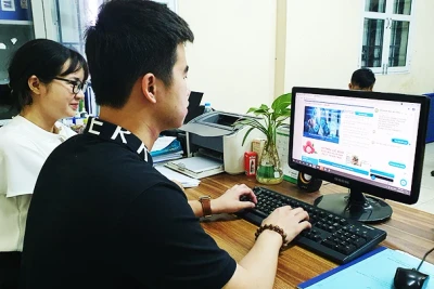 Hà Nội xây dựng cơ sở dữ liệu dùng chung từ số hóa tài liệu. (Ảnh: CÔNG NGHỆ)