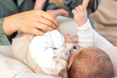 FPT Long Châu chính thức mang đến giải pháp dự phòng viêm phổi do RSV để bảo vệ trẻ sinh non tại Việt Nam.