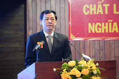 TS, BSCK2 Nguyễn Tri Thức, Giám đốc Bệnh viện Chợ Rẫy phát biểu tại hội nghị.