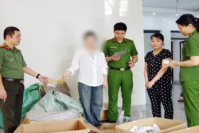 [Video] Phát hiện và mở rộng điều tra hai đường dây làm giả thuốc đông y, quảng cáo rầm rộ trên mạng xã hội