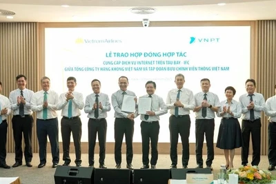 [Video] Vietnam Airlines hợp tác VNPT triển khai Internet trên không từ tháng 7/2025