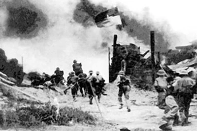 Ảnh minh họa: Bộ đội Sư đoàn 320A (Quân đoàn 3) đánh chiếm căn cứ Đồng Dù, ngày 29/4/1975. (Ảnh: Tư liệu/TTXVN)