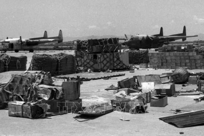 Quân giải phóng đánh chiếm sân bay Thành Sơn (Ninh Thuận). (Ảnh: Đinh Quang Thành/TTXVN)