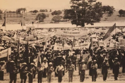 Nhân dân Đà Lạt mít-tinh mừng giải phóng ngày 3/4/1975. (Ảnh tư liệu/QĐND)