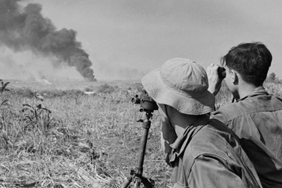 Quân giải phóng trong chiến dịch Tây Nguyên. (Ảnh: TTXVN)