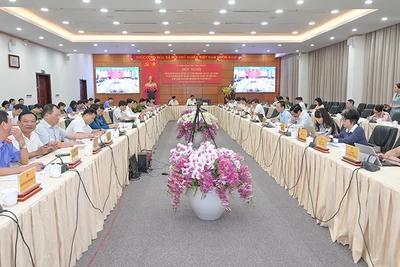 Quang cảnh Hội nghị triển khai Kế hoạch lấy ý kiến về dự thảo Nghị quyết sửa đổi, bổ sung một số điều của Hiến pháp năm 2013.