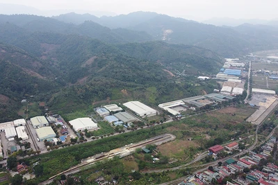 Tỉnh Lào Cai sẽ di chuyển toàn bộ khu công nghiệp Đông Phố Mới để dành đất xây dựng tuyến đường sắt Lào Cai-Hà Nội-Hải Phòng.