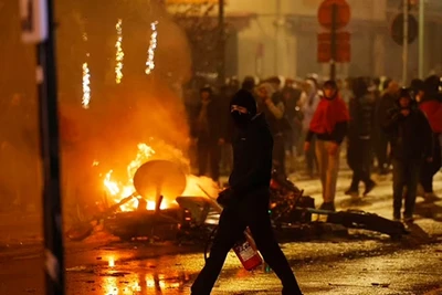 Bạo loạn đã xảy ra sau khi đội tuyển Bỉ thất bại 0-2 trước Maroc ở World Cup 2022. (Nguồn: Reuters)