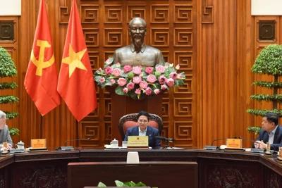 Thủ tướng Phạm Minh Chính chủ trì cuộc họp của Thường trực Chính phủ với các bộ, ngành nhằm tìm giải pháp ứng phó sau khi Hoa Kỳ tuyên bố áp thuế đối ứng với các nước. (Ảnh: Báo Nhân Dân)