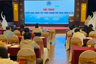 Hội thảo triển khai công tác tiêm chủng mở rộng năm 2025 diễn ra tại thành phố Huế.