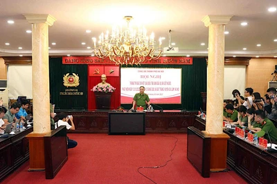 Toàn cảnh hội nghị.