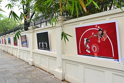 [Ảnh] Ấn tượng với những khoảnh khắc đầy cảm xúc tại các kỳ Olympics