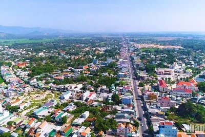 Diện mạo đô thị thị xã Đức Phổ ngày càng khang trang, hiện đại.