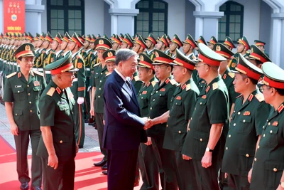 Tổng Bí thư, Chủ tịch nước Tô Lâm với cán bộ, chỉ huy Tổng cục II. 