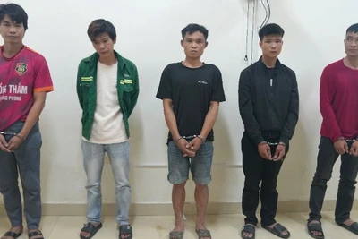 Các đối tượng bị bắt giữ. (Ảnh: Công an tỉnh Nghệ An)