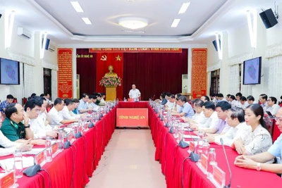 Ban Chấp hành Đảng bộ tỉnh Nghệ An tổ chức hội nghị để cho ý kiến và thông qua đề án sắp xếp, tổ chức lại đơn vị hành chính cấp xã trên địa bàn tỉnh vào ngày 21/4. (Ảnh: PHẠM BẰNG)