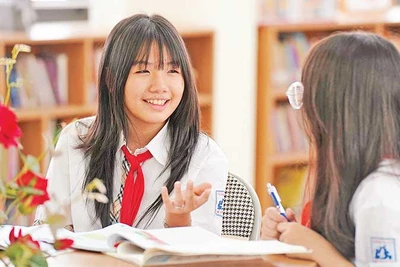 Quản lý hiệu quả dạy thêm, học thêm, giảm tải việc học cho học sinh đang là yêu cầu bức thiết của xã hội. (Ảnh THẾ ĐẠI)