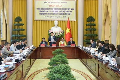 Quang cảnh buổi họp báo công bố Lệnh của Chủ tịch nước. 