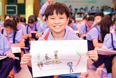 Thiếu nhi Kiên Giang sôi nổi thi vẽ tranh tại "Ngày hội sắc màu" năm 2023.