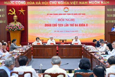 Toàn cảnh Hội nghị.