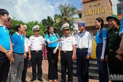 Tự hào Hành trình “Sinh viên với biển, đảo Tổ quốc” năm 2023