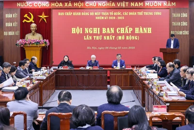 Toàn cảnh hội nghị.