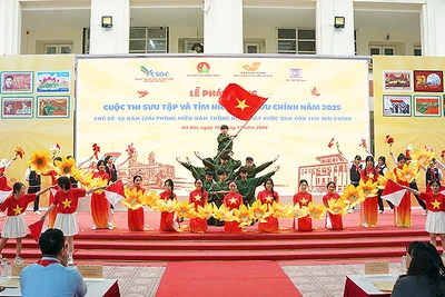 Toàn cảnh lễ khai mạc Cuộc thi tại Hà Nội.