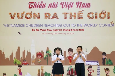 Thiếu nhi Bà Rịa-Vũng Tàu thuyết trình hưởng ứng tại Lễ phát động Sân chơi.