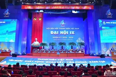 Toàn cảnh phiên làm việc thứ nhất tại Đại hội.