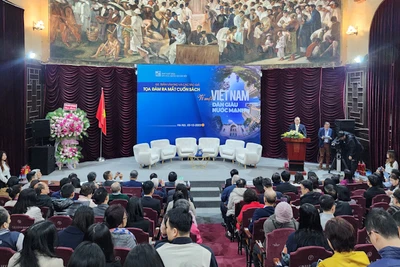 Quang cảnh buổi tọa đàm.