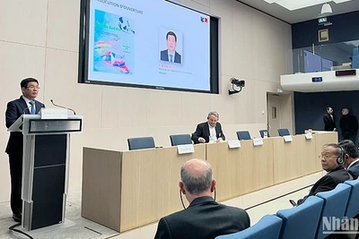 Bộ trưởng Nguyễn Hồng Diên khẳng định: Việt Nam luôn cởi mở chào đón các doanh nghiệp, nhà đầu tư đến đầu tư kinh doanh lâu dài và thành công, đồng thời cam kết ổn định chính sách lâu dài để các nhà đầu tư Pháp và EU kinh doanh hiệu quả. (Ảnh: Khải Hoàn)