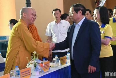 Thủ tướng Phạm Minh Chính dự lễ phát động phong trào "Đăng ký hiến tặng mô, tạng cứu người - Cho đi là còn mãi".