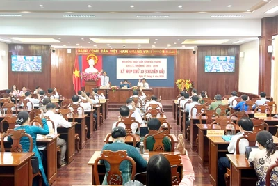 Hội đồng nhân dân tỉnh biểu quyết thông qua Nghị quyết Quy hoạch tỉnh Sóc Trăng.