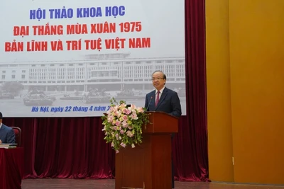 Tiến sĩ Phan Chí Hiếu, Chủ tịch Viện Hàn lâm Khoa học xã hội Việt Nam phát biểu khai mạc Hội thảo.