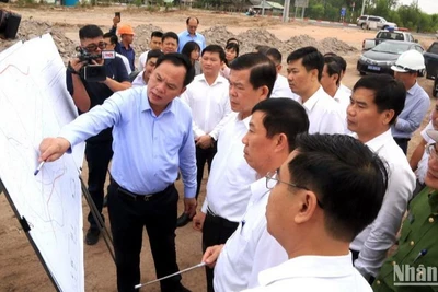 Lãnh đạo tỉnh Đồng Nai kiểm tra tiến độ công trình giao thông kết nối Cảng hàng không quốc tế Long Thành.