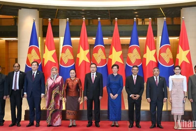 Chủ tịch Quốc hội Trần Thanh Mẫn dự cuộc tiếp Đại sứ, Đại biện các nước ASEAN và Timor-Leste.