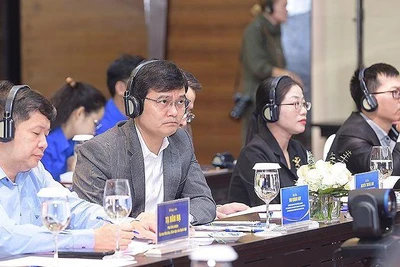 Đại diện các bộ, ban, ngành, đoàn thể của chủ nhà Việt Nam tại Diễn đàn.