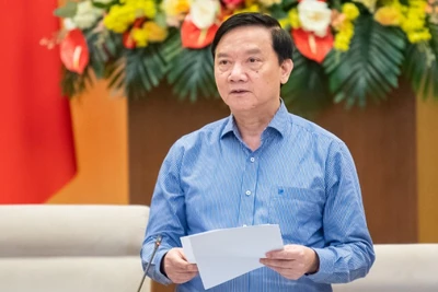 Phó Chủ tịch Quốc hội Nguyễn Khắc Định, Ủy ban Thường vụ Quốc hội điều hành phiên họp.