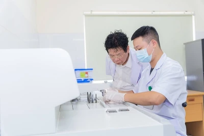 Khoa Giải phẫu bệnh, Bệnh viện Phổi Trung ương nhận chứng chỉ ISO15189:2012.