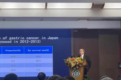 Giáo sư đến từ Nhật Bản chia sẻ về bệnh lý ung thư tiêu hóa.