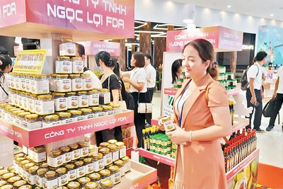 Nhiều chương trình xúc tiến thương mại nhằm hỗ trợ các doanh nghiệp lương thực, thực phẩm mở rộng thị trường tiêu thụ và xuất khẩu tại Thành phố Hồ Chí Minh.