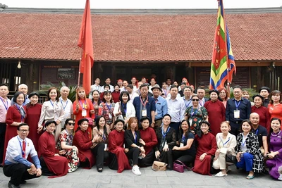 Đoàn kiều bào về dự Giỗ Tổ Hùng Vương năm 2023.