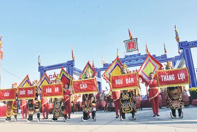 Lễ hội Cầu ngư là nét văn hóa độc đáo lâu đời của ngư dân miền biển.