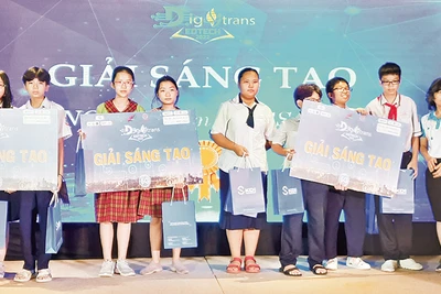 Trao giải Cuộc thi DigiTrans Edtech do Vườn ươm Doanh nghiệp công nghệ cao (SHTP-IC), Khu công nghệ cao Thành phố Hồ Chí Minh tổ chức.