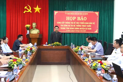 Chủ tịch Ủy ban nhân dân huyện Cư Kuin Võ Tấn Huy khẳng định, việc triển khai Dự án hệ thống thoát nước trung tâm hành chính huyện Cư Kuin đã được Ủy ban nhân dân huyện thực hiện theo quy trình, thủ tục, đúng quy định của pháp luật.
