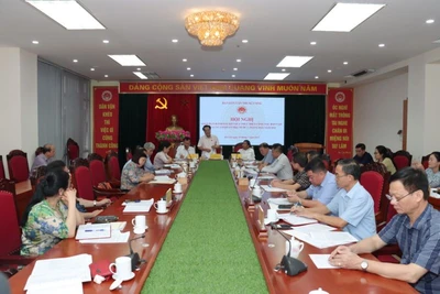 Toàn cảnh hội nghị.