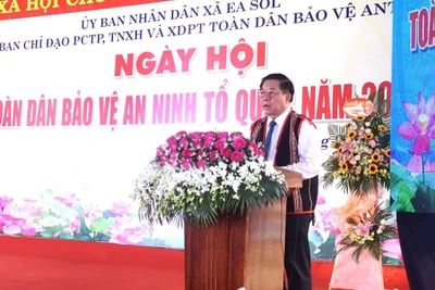 Đồng chí Nguyễn Trọng Nghĩa, Bí thư Trung ương Đảng, Trưởng Ban Tuyên giáo Trung ương phát biểu tại ngày hội.