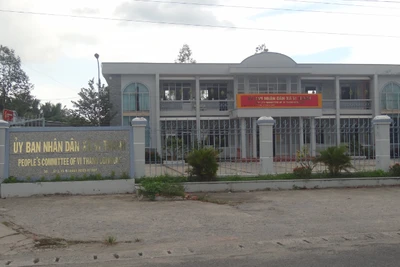 Đơn vị hành chính cấp xã thuộc tỉnh Hậu Giang.