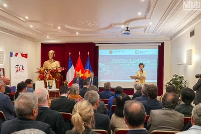 Sự hiện diện của đông đảo doanh nghiệp Pháp tại tọa đàm ở Đại sứ quán Việt Nam cho thấy mối quan tâm ngày càng tăng đối với Việt Nam, điểm đến đầu tư hấp dẫn.