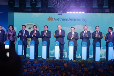 Tổng Bí thư Tô Lâm và các đại biểu tại Lễ Công bố đường bay thẳng Hà Nội-Moskva. 